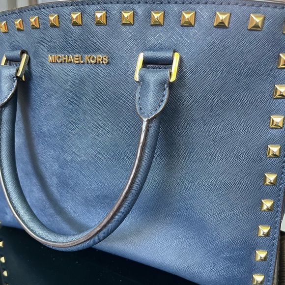 Micheal Kors Deep Navy Blue/Black with Studds bag - Picture 4 of 9